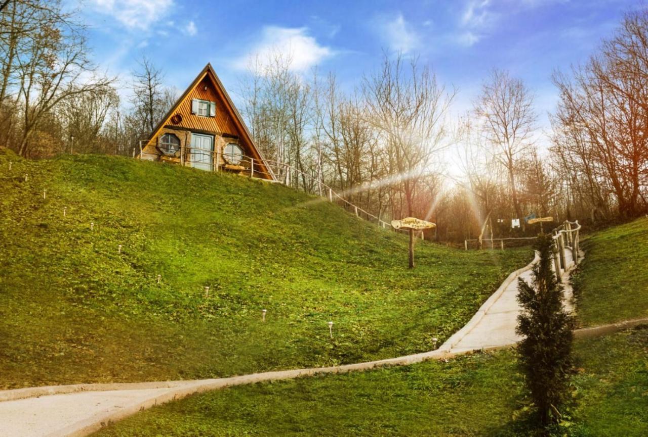 Etno Village Dolina Srece Vitez Bagian luar foto