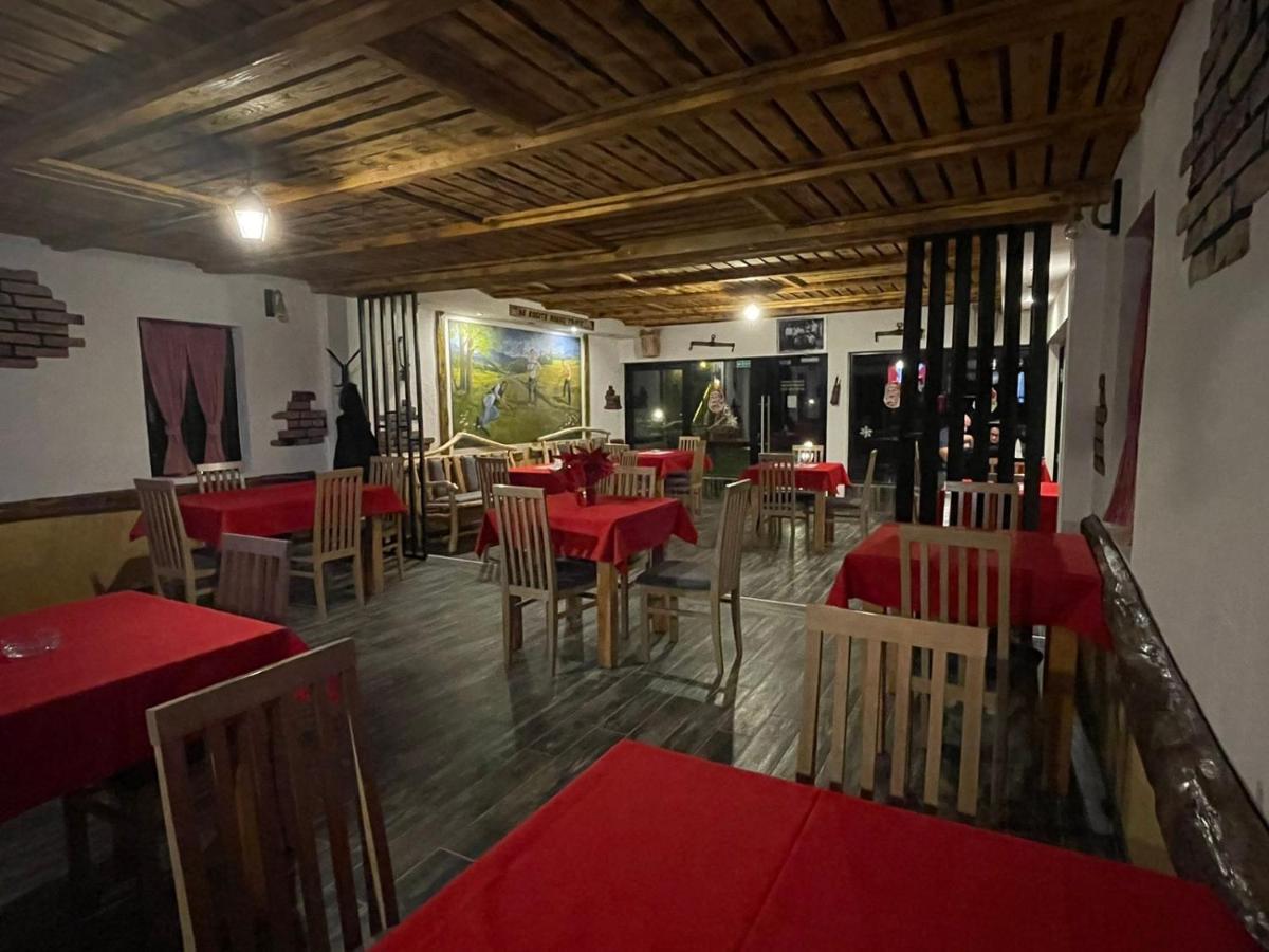 Etno Village Dolina Srece Vitez Bagian luar foto